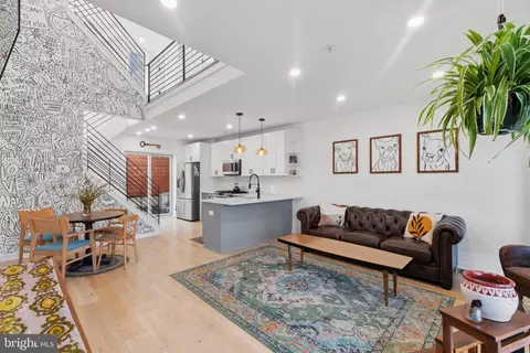 1543 N Orkney St, Philadelphia, PA 19122
