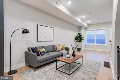1620 N Randolph St, Philadelphia, PA 19122