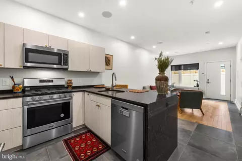 2308 E Dakota St, Philadelphia, PA 19125
