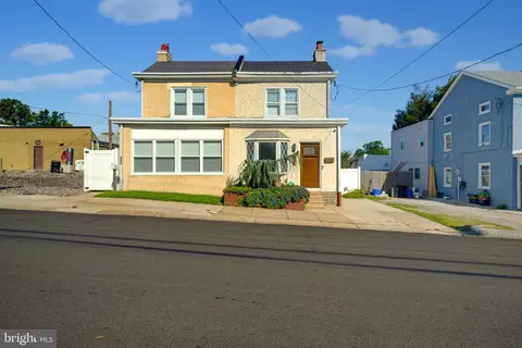 808 Manatawna Ave, Philadelphia, PA 19128