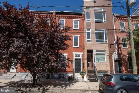 1827 Ginnodo St, Philadelphia, PA 19130