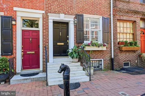 610 Pine St, Philadelphia, PA 19106