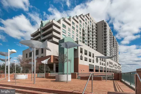 717 S Chris Columbus Blvd #620, Philadelphia, PA 19147