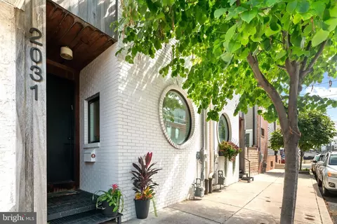 2031 E Firth St, Philadelphia, PA 19125