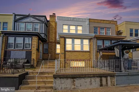 5020 D St, Philadelphia, PA 19120