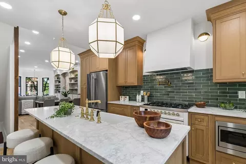1706 Christian, Philadelphia, PA 19146