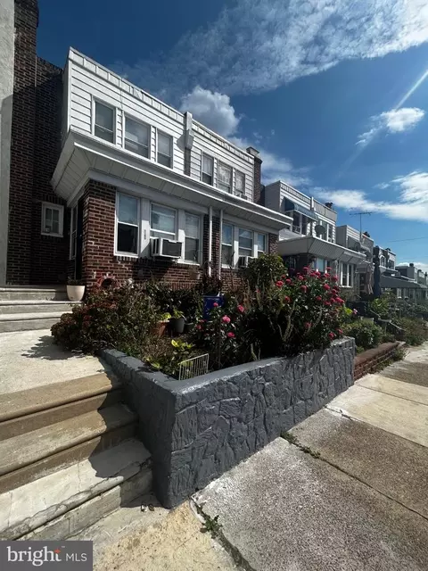 6153 N Mascher St, Philadelphia, PA 19120