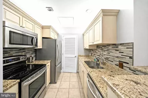 1600 Arch St #1610, Philadelphia, PA 19103