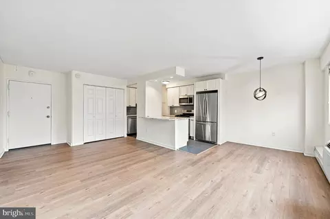 2101 Chestnut St #416, Philadelphia, PA 19103