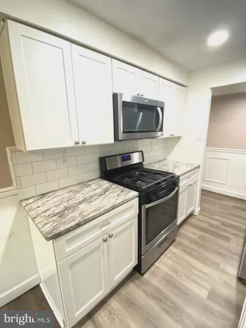 110 Byberry Rd #E2, Philadelphia, PA 19116