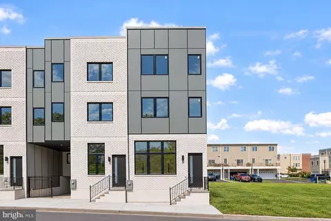 2423 Hartranft St, Philadelphia, PA 19145