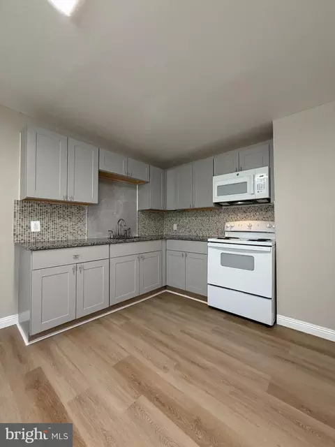 4709 Mercer St, Philadelphia, PA 19137