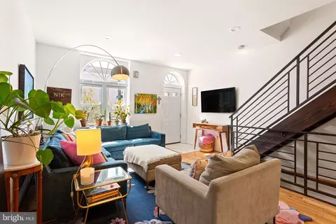 1723 Mckean St, Philadelphia, PA 19145