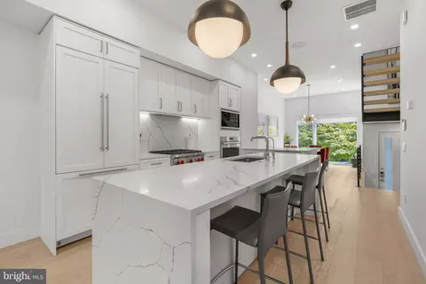 114 N Croskey St, Philadelphia, PA 19103