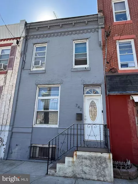 742 W Moyamensing Ave, Philadelphia, PA 19148