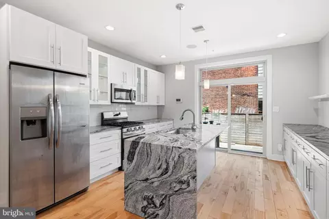 2057 Tasker St, Philadelphia, PA 19145