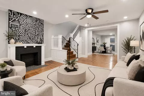 708 S 60th St, Philadelphia, PA 19143