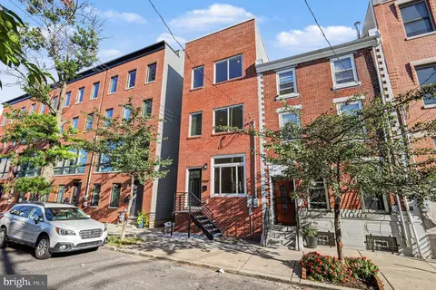 2455 Coral St, Philadelphia, PA 19125
