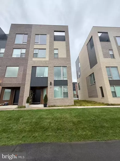 3121 Pierview Ln, Philadelphia, PA 19125