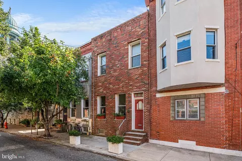 734 Montrose St, Philadelphia, PA 19147