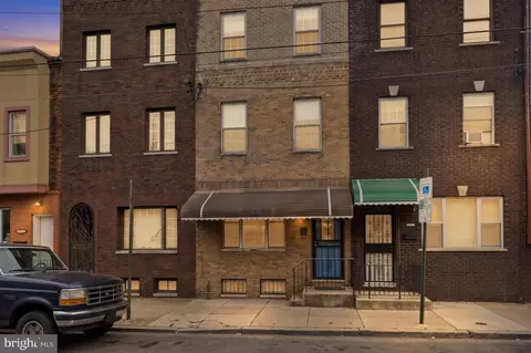832 Tasker St, Philadelphia, PA 19148