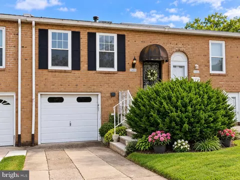 7402 Dicks Ave, Philadelphia, PA 19153