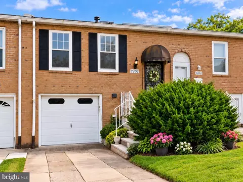 7402 Dicks Ave, Philadelphia, PA 19153