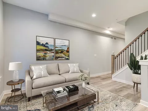 719 Cantrell St, Philadelphia, PA 19148