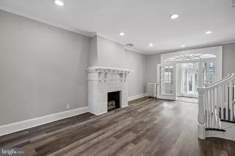 6033 W Oxford St, Philadelphia, PA 19151