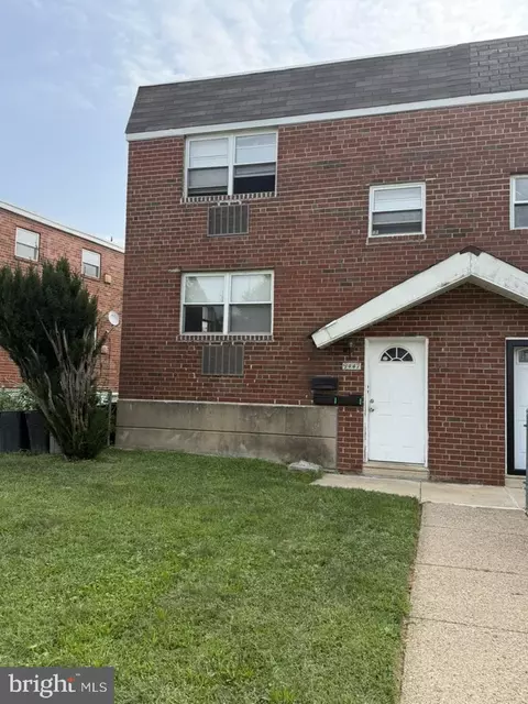 9447 Lansford St, Philadelphia, PA 19114