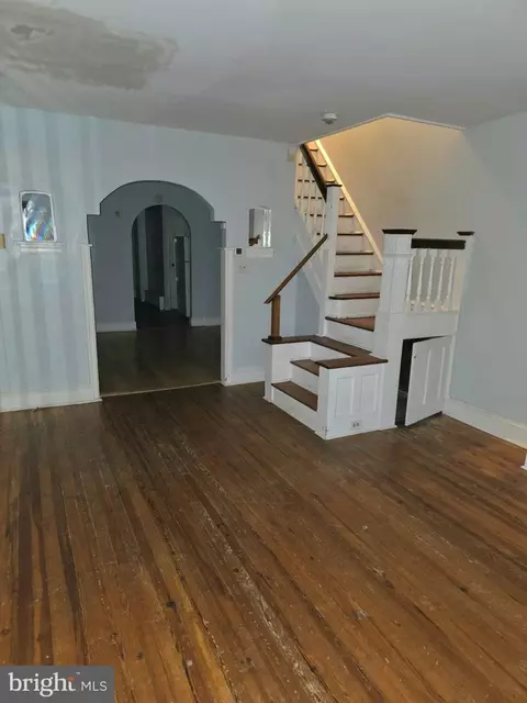 5653 Carpenter St, Philadelphia, PA 19143