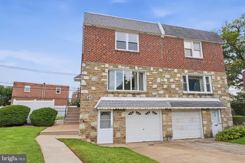 726 Ripley Pl, Philadelphia, PA 19111