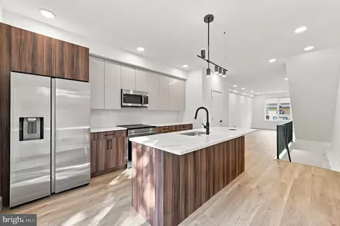 4018 Cambridge St, Philadelphia, PA 19104
