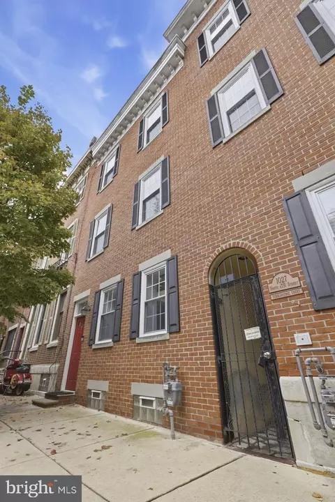 1027 N 31 N 4th St #T, Philadelphia, PA 19123