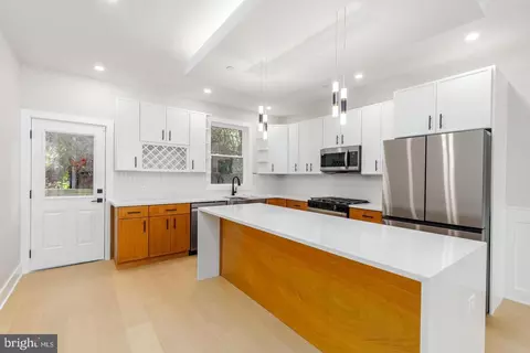 1421 21st St, Philadelphia, PA 19146