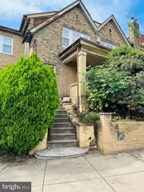 5319 W Oxford St, Philadelphia, PA 19131