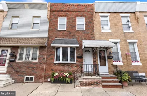 2756 Plum St, Philadelphia, PA 19137