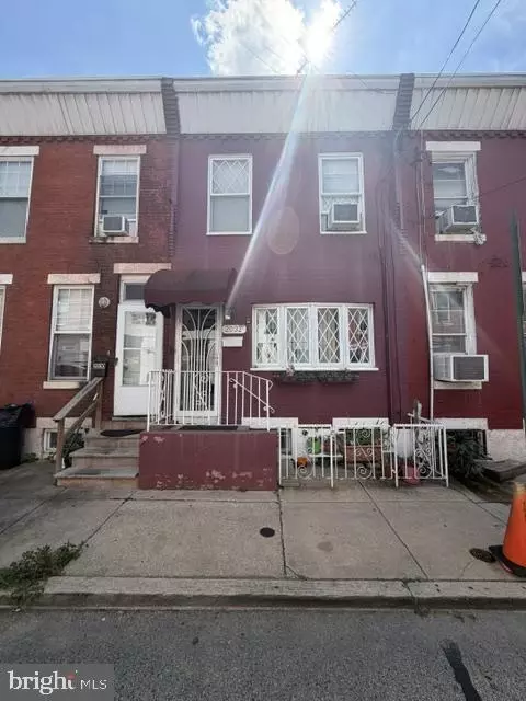 2032 Pierce St, Philadelphia, PA 19145