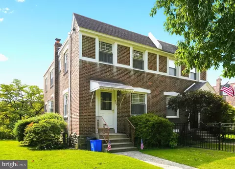 527 Overlook Rd, Philadelphia, PA 19128