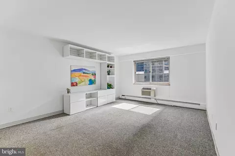 1900 John F Kennedy Blvd #1016, Philadelphia, PA 19103