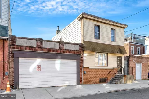 2711 E Thompson St, Philadelphia, PA 19134