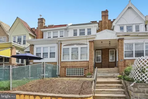 6505 N Smedley St, Philadelphia, PA 19126