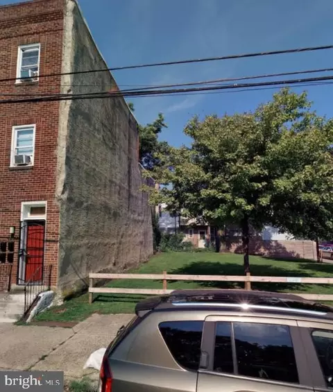 2262 N 16th St, Philadelphia, PA 19132