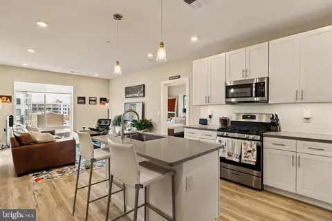 1148 N 2nd St #4B, Philadelphia, PA 19123