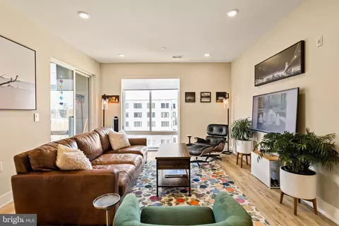 1148 N 2nd St #4B, Philadelphia, PA 19123