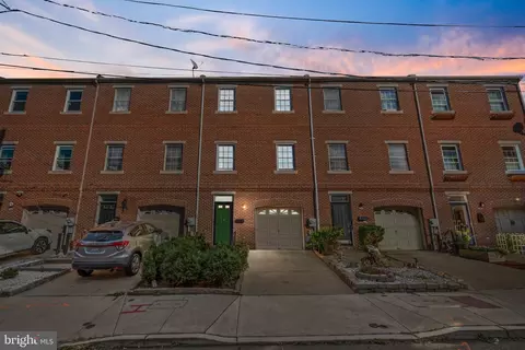 913 N Hancock St, Philadelphia, PA 19123