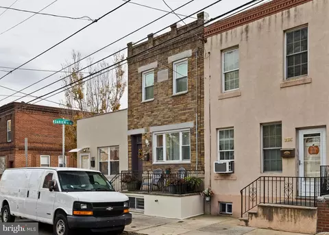 830 Mckean St, Philadelphia, PA 19148