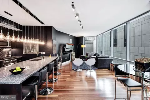 1414 S Penn Sq #7A, Philadelphia, PA 19102