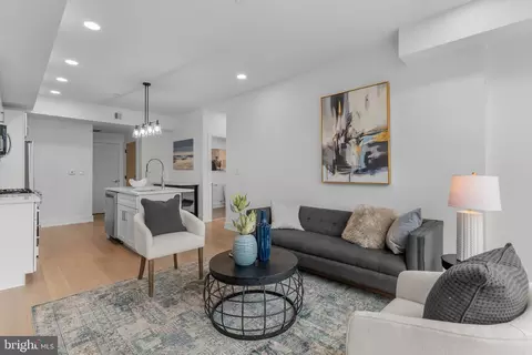950 N 2nd St #4B, Philadelphia, PA 19123