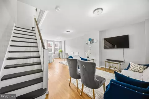 7206 Dicks Ave, Philadelphia, PA 19153